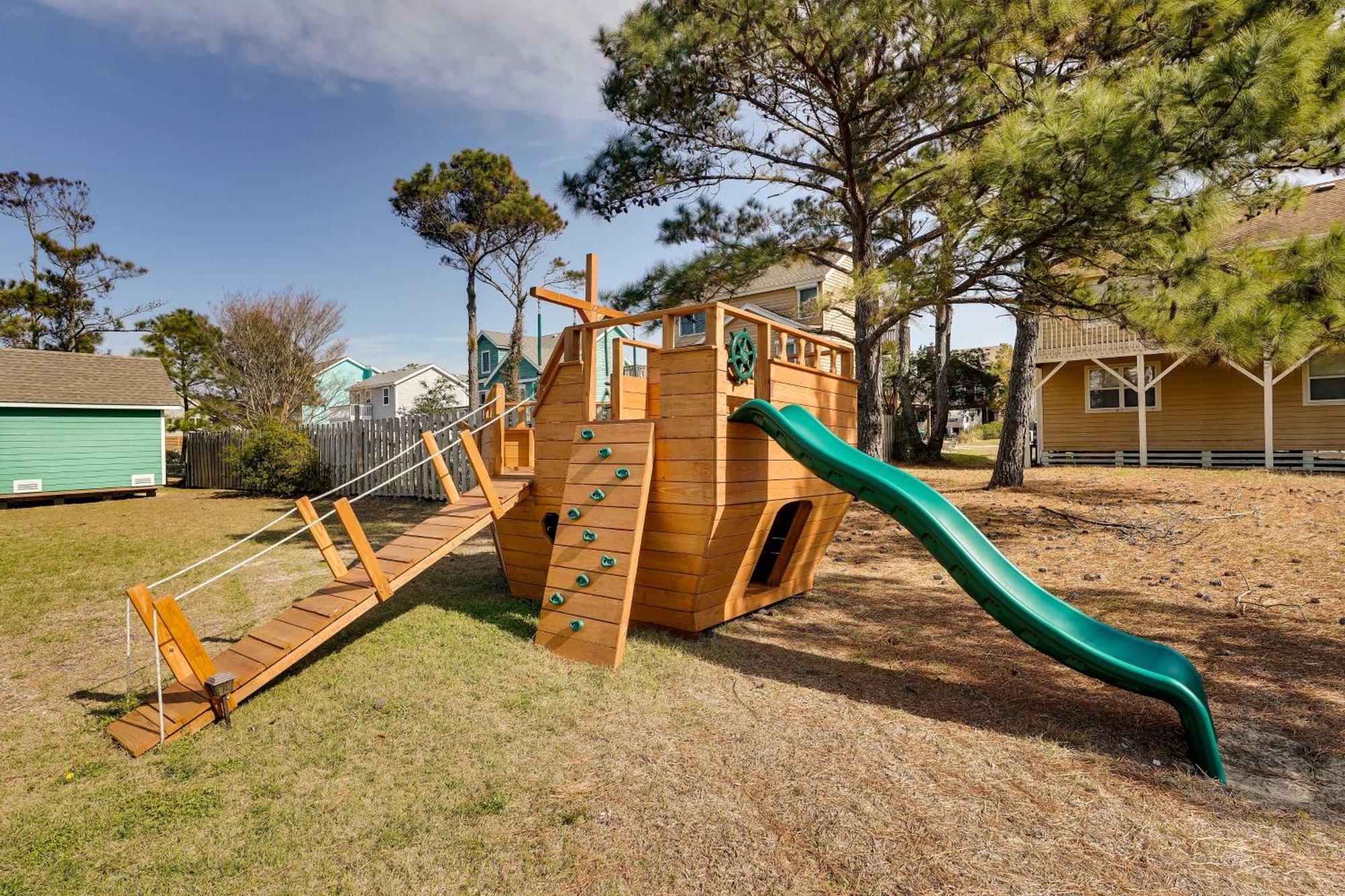 Dunn Dreamin Hot Tub, Pirate Fort, And Fire Pit! Nags Head Zewnętrze zdjęcie